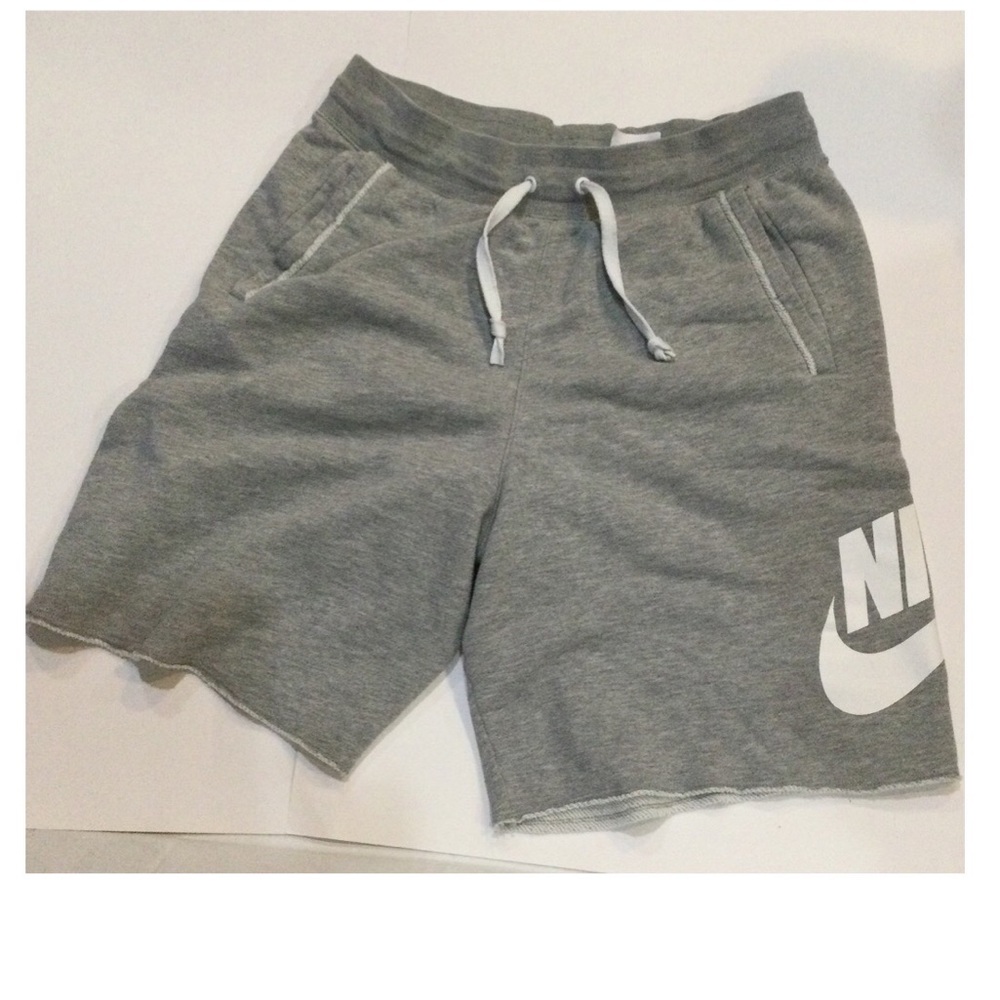 Nike Women's Gray Logo Sweat Shorts - Picture 1 of 4